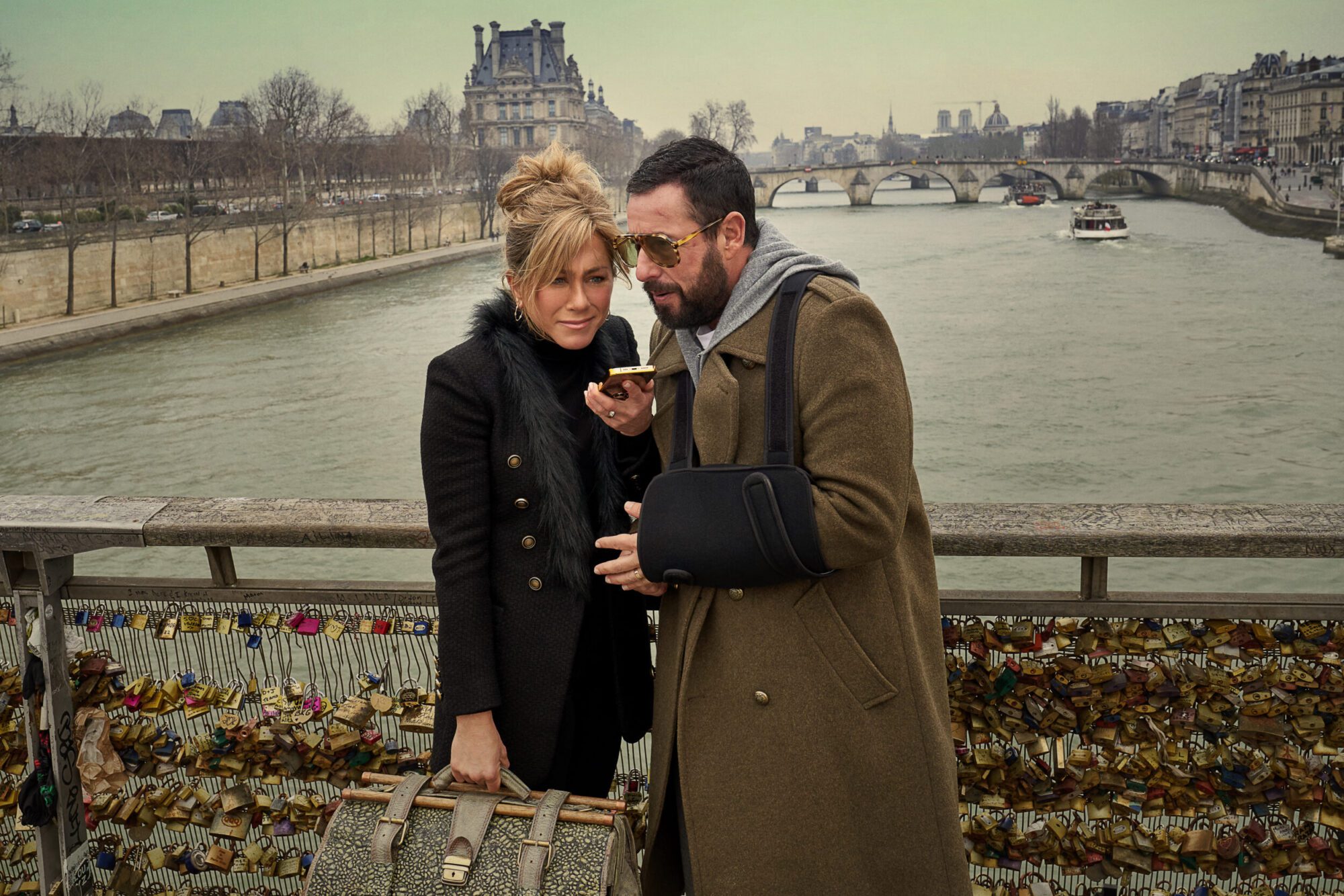 Mistério em Paris é a continuação do filme com Adam Sandler e Jennifer Aniston na Netflix