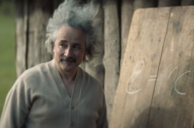 Einstein e a Bomba: Novo documentário da Netflix conta todo envolvimento do físico com Oppenheimer e o projeto crítico 12