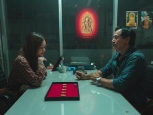 Com Golpe Milionário, "Fé Nos Negócios" é a Nova Série Tailandesa na Netflix 8