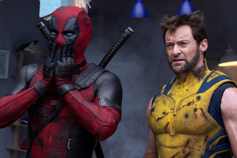"É um meio de contar uma história muito mais autêntica."  Ryan Reynolds defende a classificação adulta em ‘Deadpool e Wolverine’ como mais do que apenas um elemento de choque
