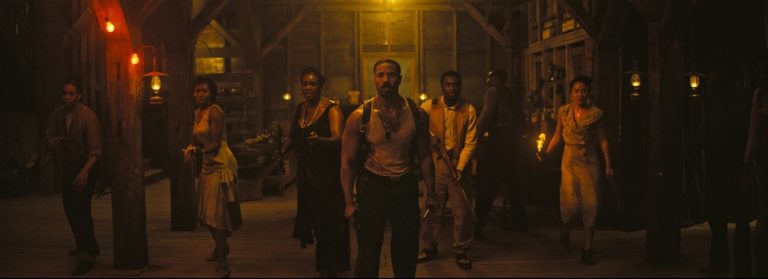 Pecadores é um dos filmes mais bem avaliados do ano e acaba de estreia nos cinemas