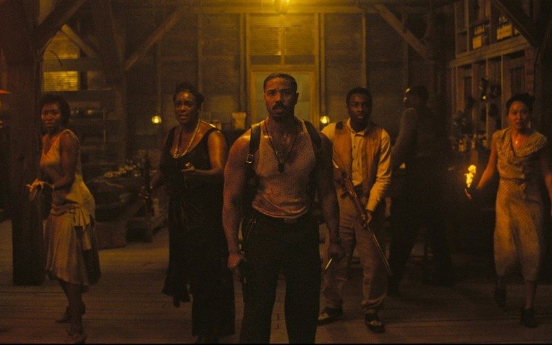 Pecadores é um dos filmes mais bem avaliados do ano e acaba de estreia nos cinemas